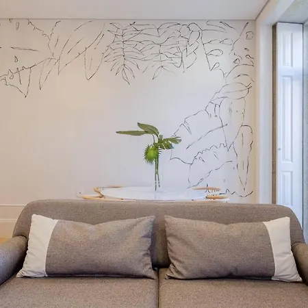 Boutique Rentals- Art & Charm W/ Balcony & Garage Apartamento *